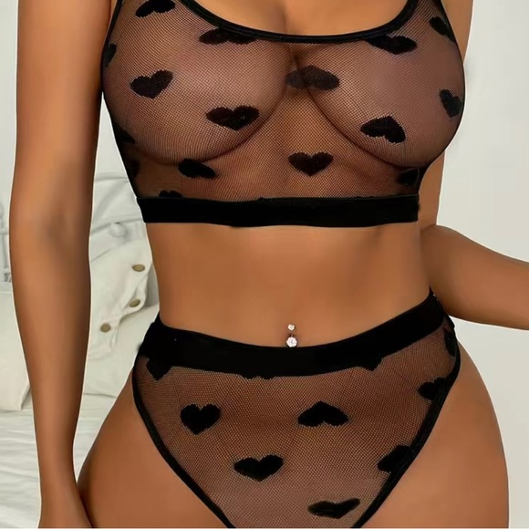 Nightwear - Picture 1 of 2